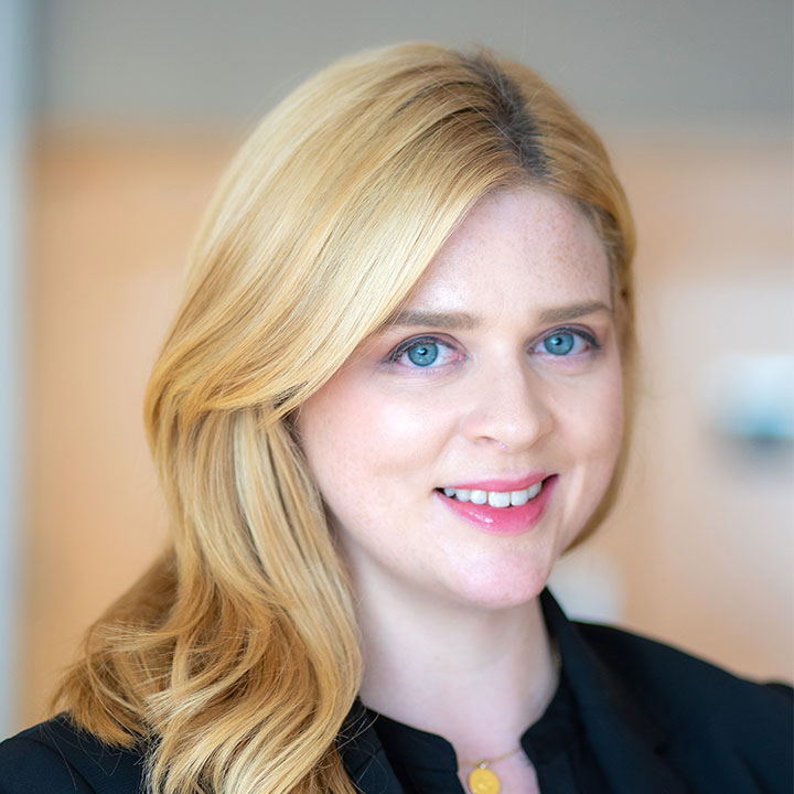 Headshot of NYU SPS Assistant Director Patty Belew